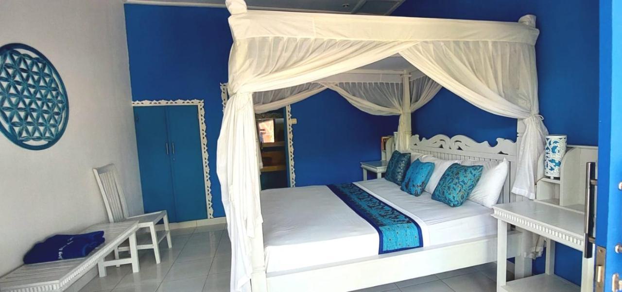 The Shooting Star Homestay Amed  Exterior photo
