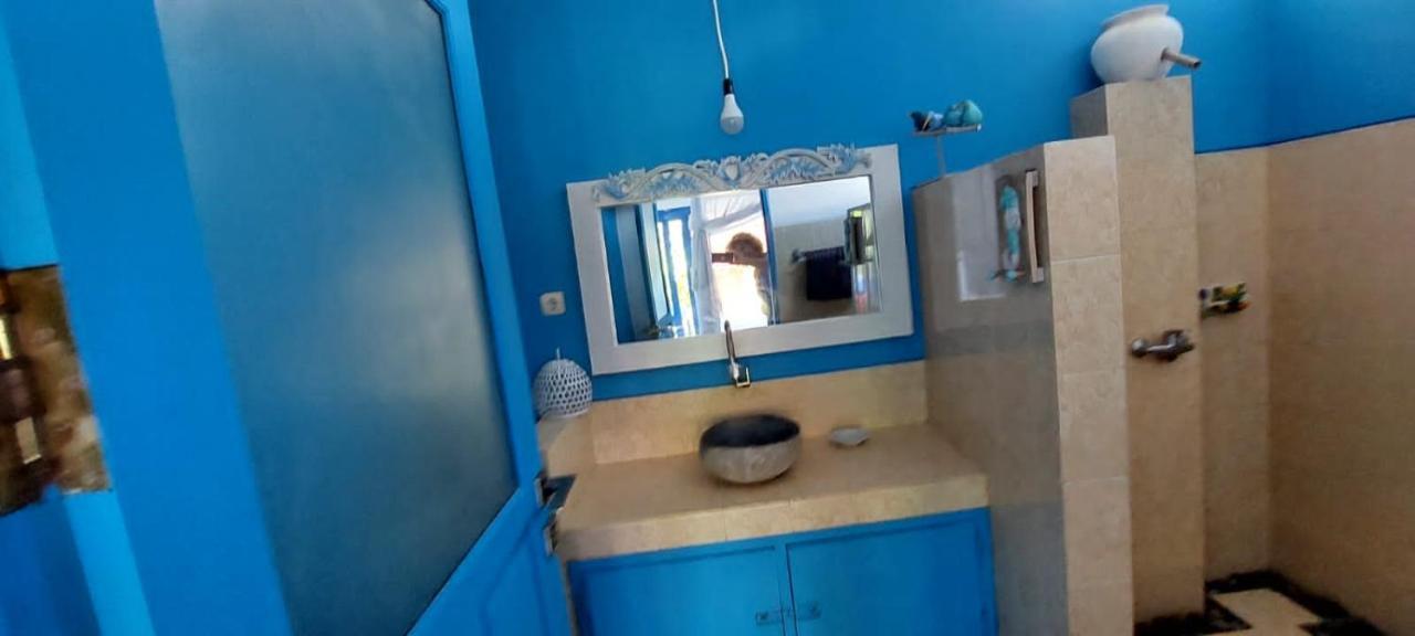 The Shooting Star Homestay Amed  Exterior photo